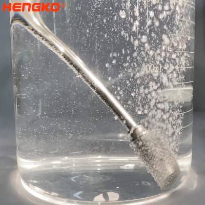 Cultivo de microalgas en interiores: piedra de aireación de acero inoxidable utilizada para controlar el contenido de HHO.