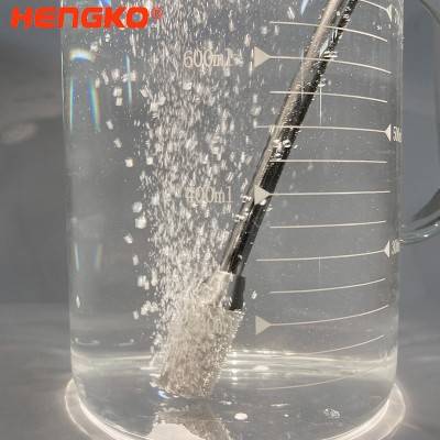 micro-algae indoor growing – stainless steel aeration air stone used to control the content of CO2