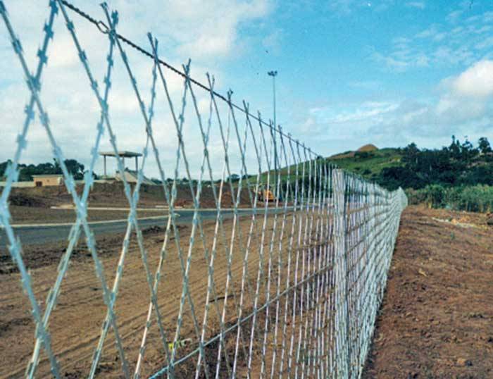 One of Hottest for Steel Wire Mesh Fence Panel - Concertina Wire – Hua Guang