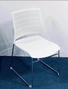 ХГ-104 Пластична столица од челика дебљине 12 мм, модерна канцеларијска столица која се може сложити