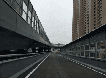 How high is the sound insulation effect of highway sound barriers?