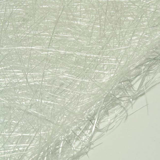 Tapis de brins coupés en fibre d'émulsion de verre E 300g / m2 CSM