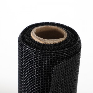 320 g 12×12 sieťovina Čierna polyesterová sieťovina potiahnutá PVC