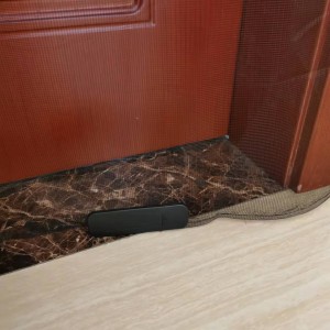 Adhesive Magnetic Fly Screens For Doors