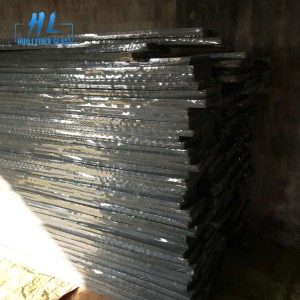 Gray Color 80G/M2 Plisse Fly Screen Mesh for Doors