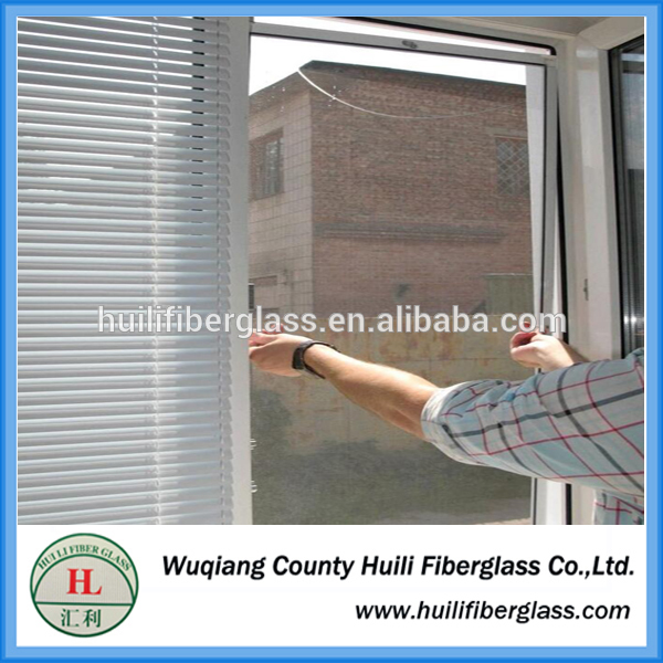 China Wholesale High Strength Fiberglass Cloth Roll - pvc sliding window with grills and fly mosquito net screen fly mesh – Huili fiberglass