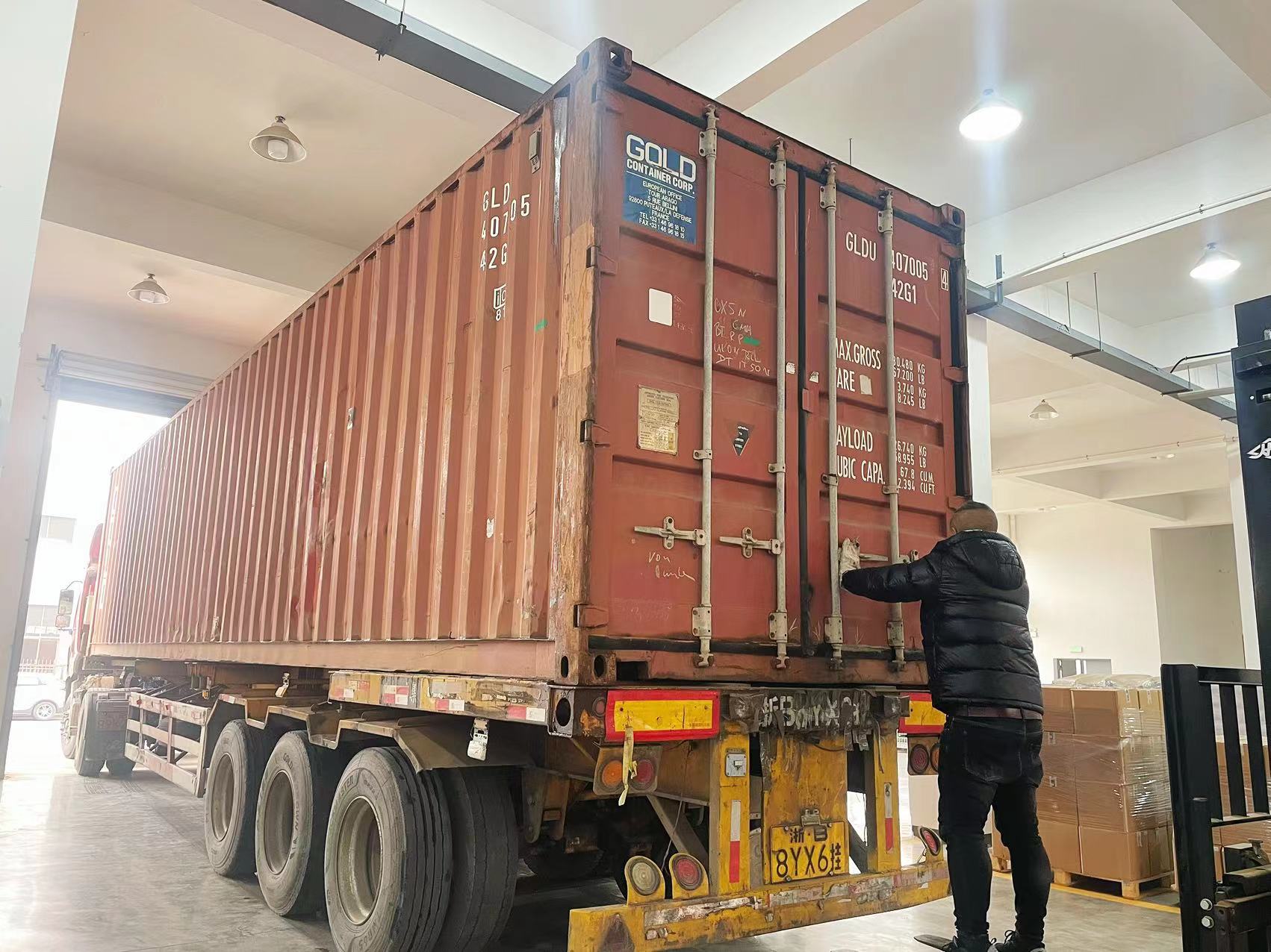 Thank you to the German customer for ordering two high-container transaxles