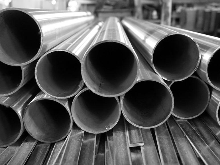 The difference between FRP sand pipe and steel pipe