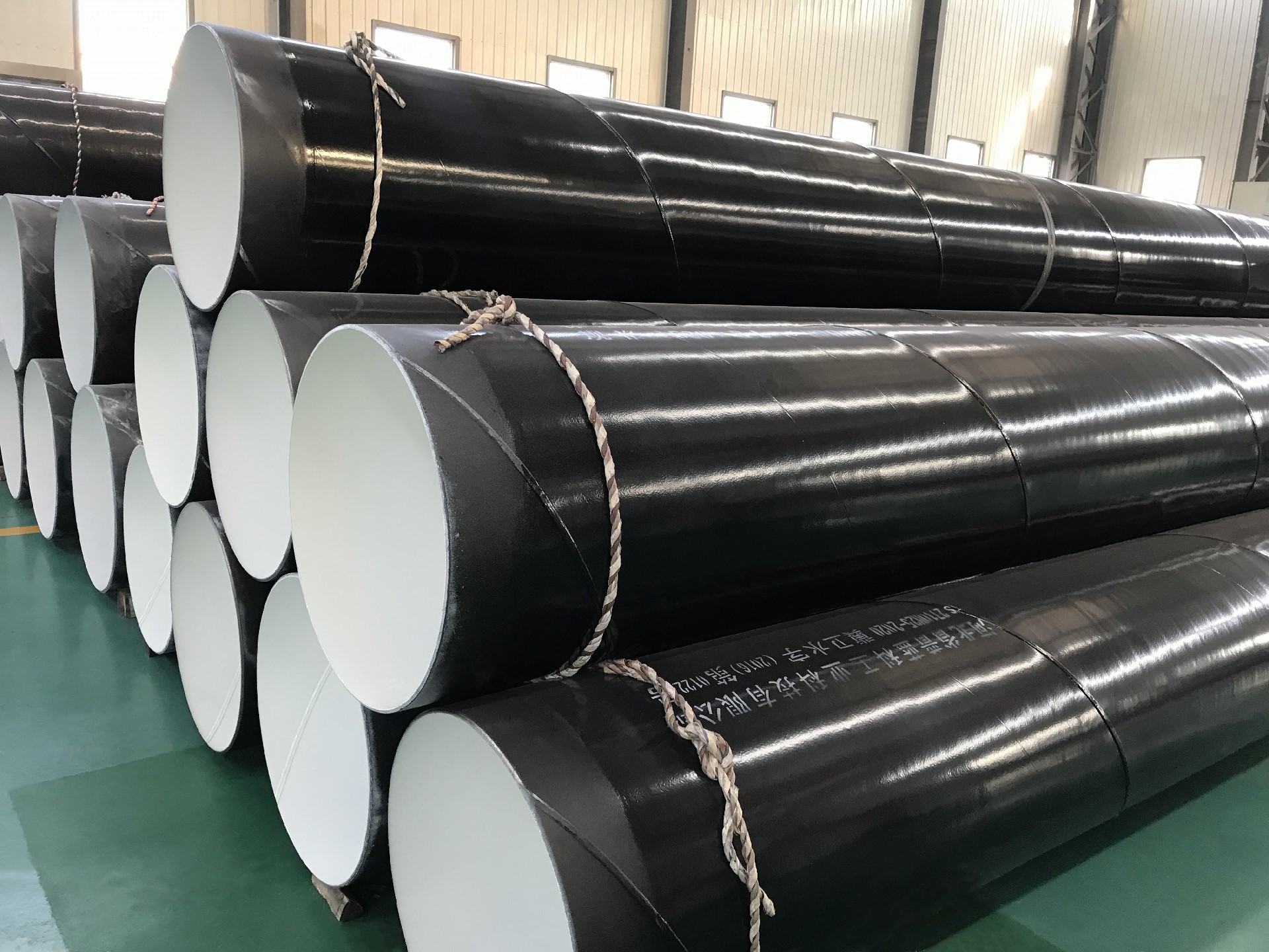 Plastic coated steel pipe inside and outside
