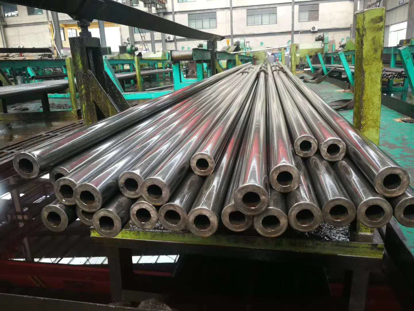 Short-term steel prices rise steadily