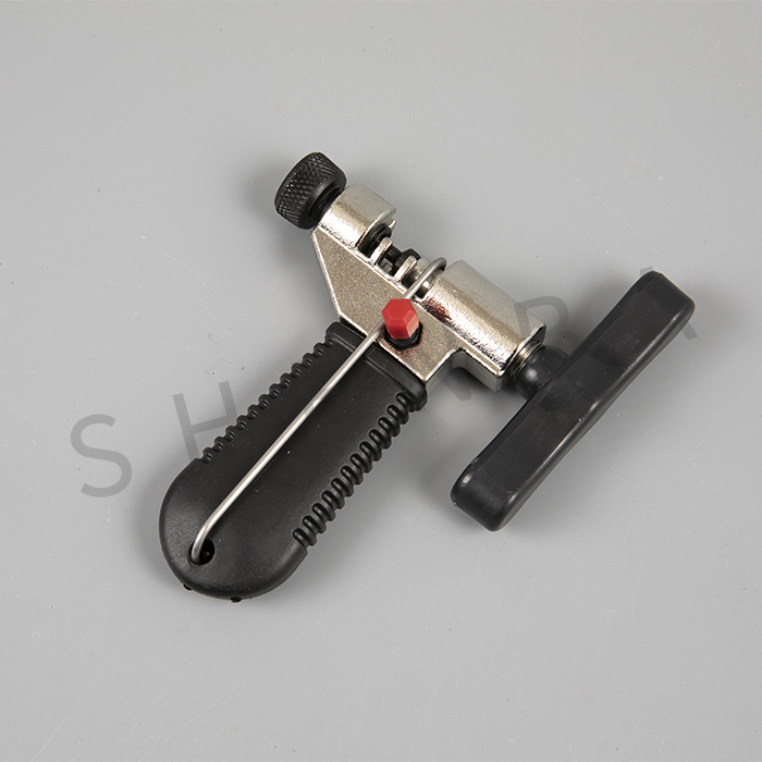 Bicycle chain opener