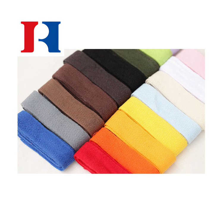 Populärt 120 g/m2 vävd vanlig textil fast färgad 100 bomullspoplin plaggtyg