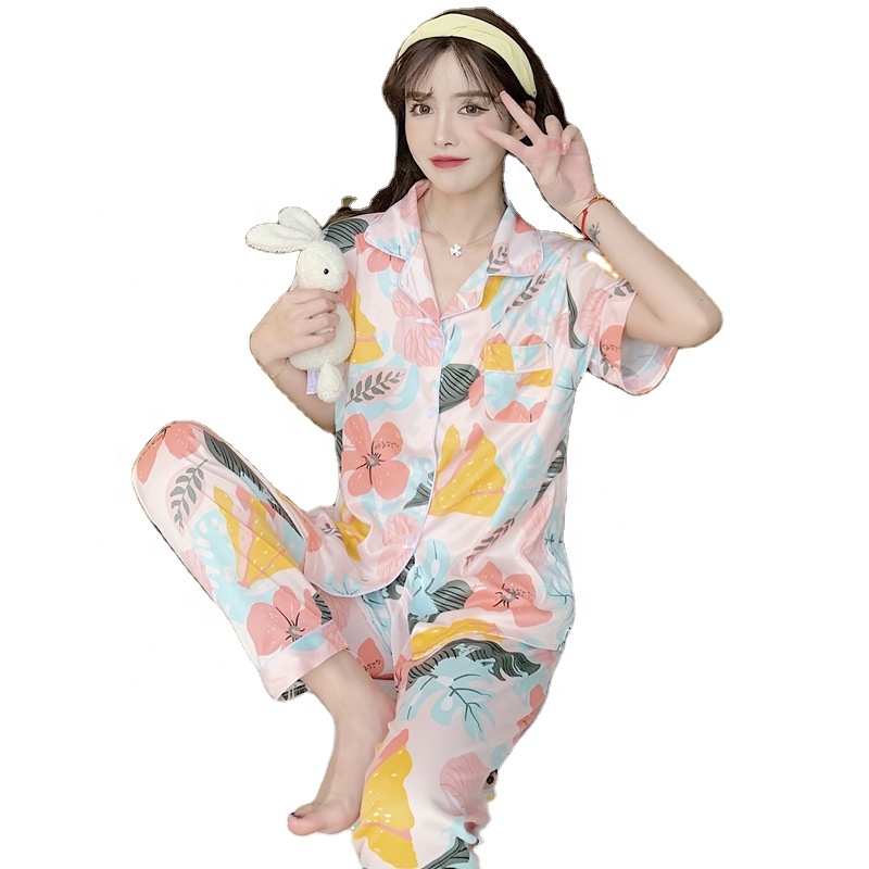 Großhandel Damen-Pyjamas mit Umlegekragen, Baumwolle, koreanische Loungwear, Kurzarm-Hosen-Nachtwäsche-Sets, mit Blumenmuster bedruckte Nachtwäsche