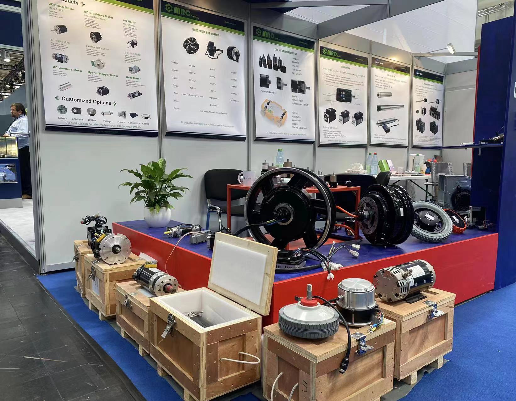 Desainer/Pembuatan Motor Brushless Gear di Pameran Hannover Fair (HAM 2022)