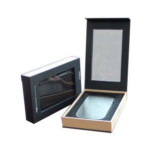 phone case Gift paper boxes, Craft paper box ,cardboard box for electronic product with custom printing and size, Gift box with plastic hook, Made of High-quality Paper, Various Sizes and Colors are Available, Fancy cardboard gift box