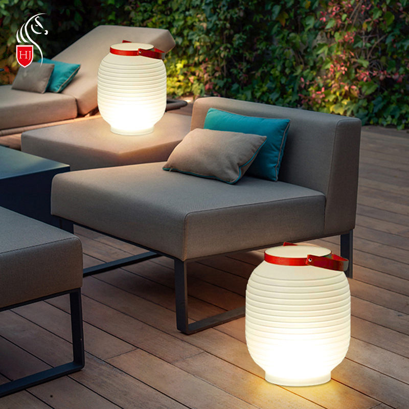 Garden Decoratiion LED Lantern Chinese Manufacturers | Huajun Featured Image