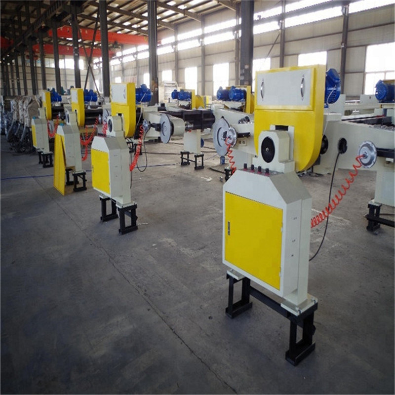 Mill Roll Stand on The Corrugated Cardboard Carton Making Machine
