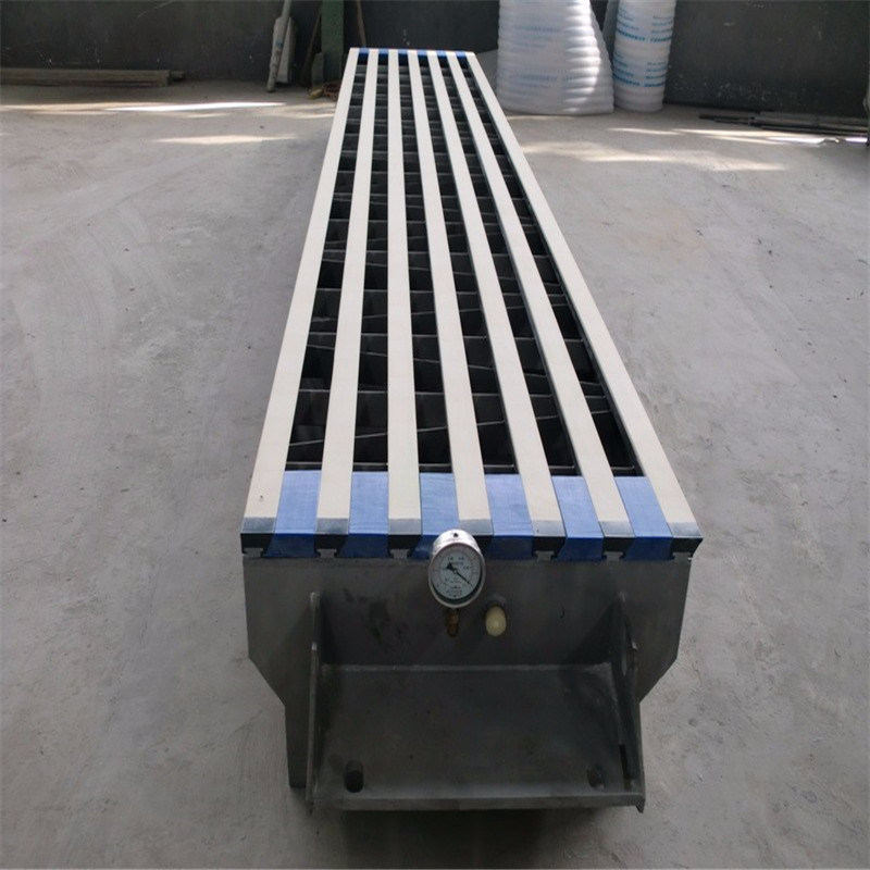 Low Vacuum Suction Tank for Forming Section