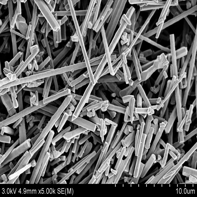 Whiskers Kubic Silicon Carbide Whiskers ji bo xurtbûn û xurtkirina hêzê têne bikar anîn