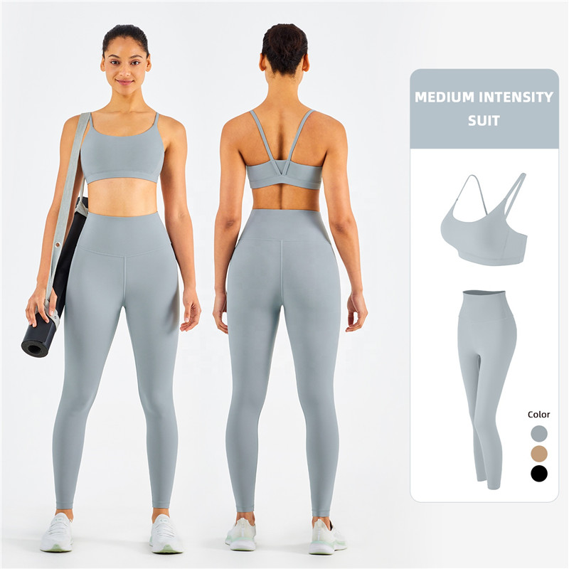 Outdoor wear Custom Logo In stock Squat Proof Fitness Women Clothing Gym Wear Yoga Set