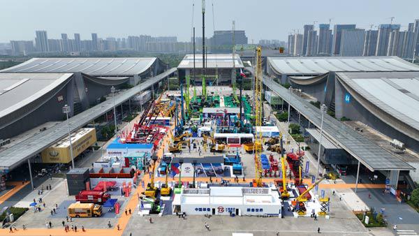 معرض تشانغشا الدولي الرابع لآلات البناء: منصة للنهوض بالصناعة