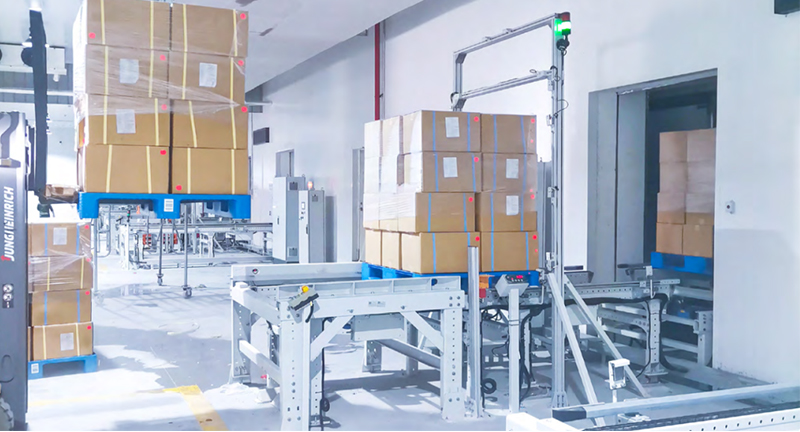 How is a Automated Warehouse Applied in Modern Cold Chain Logistics Centers?
