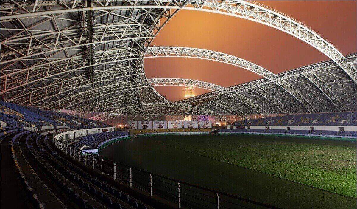 Hydraulic Transmission Devices Applied in Chinese First Large Movable Roof Gymnasium