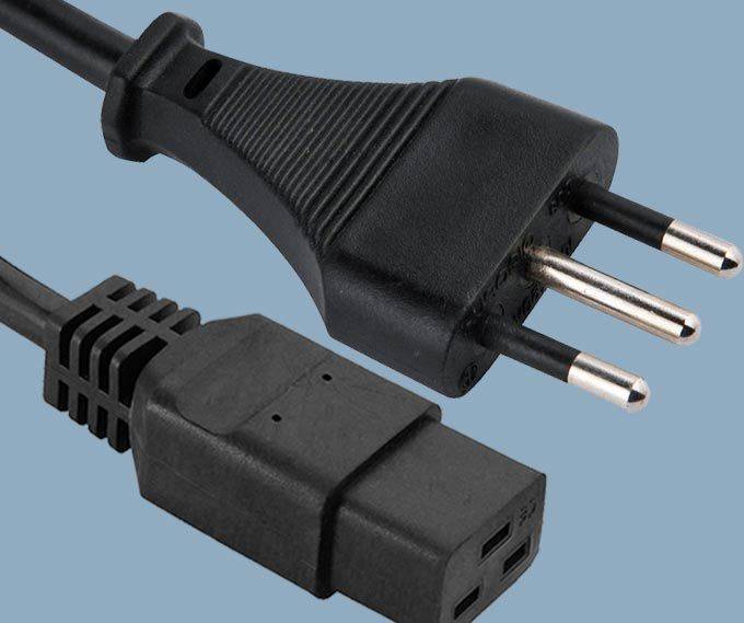 Italian CEI 23-16 2P+T IMQ 10A Plug to IEC 60320 C19 Power Cord