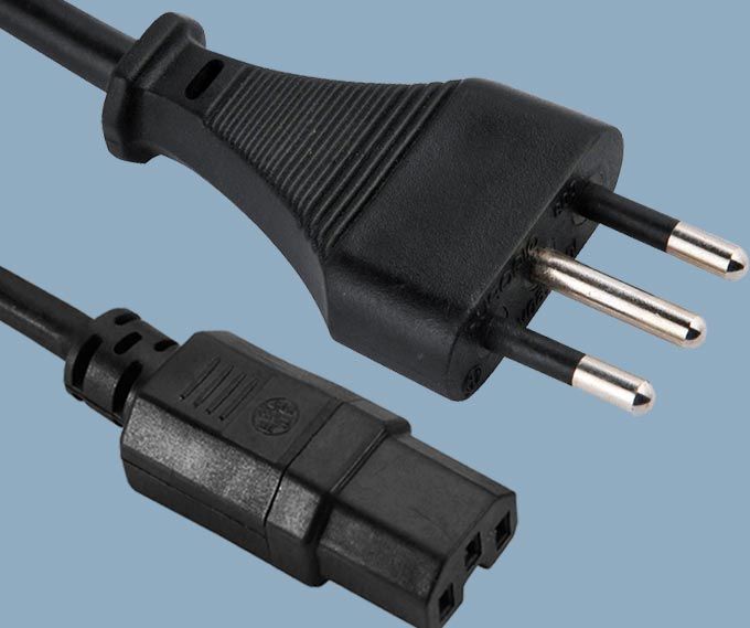 Italian CEI 23-16 2P+T IMQ 10A Plug to IEC 60320 C13 Power Cord