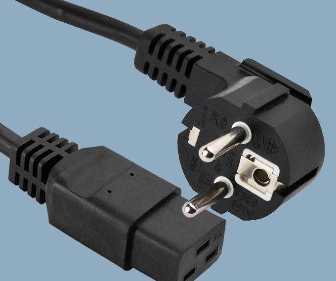 European CEE7/7 Schuko plug to IEC 60320 C19 Power Cord