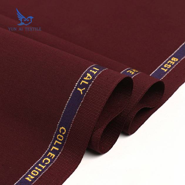 Tissu de costume d'homme en sergé de laine rouge de haute qualité en gros à 30 % en Italie