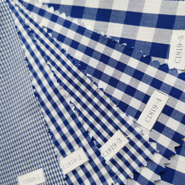 قماش قميص منقوش/منقوش مصنوع من القطن بنسبة 100% باللون الأزرق الداكن