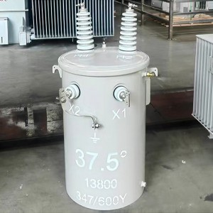 Stromtransformator 15 kVA, 25 kVA, 4160 V, Ölverteilung, einphasiger Masttransformator8