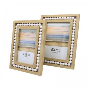 Creative Picture Frame With White Pearl Decor