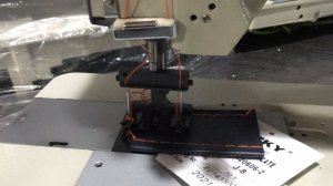 JK20606-2 Máquina de coser de pespunte con pie de alimentación compuesto de doble aguja