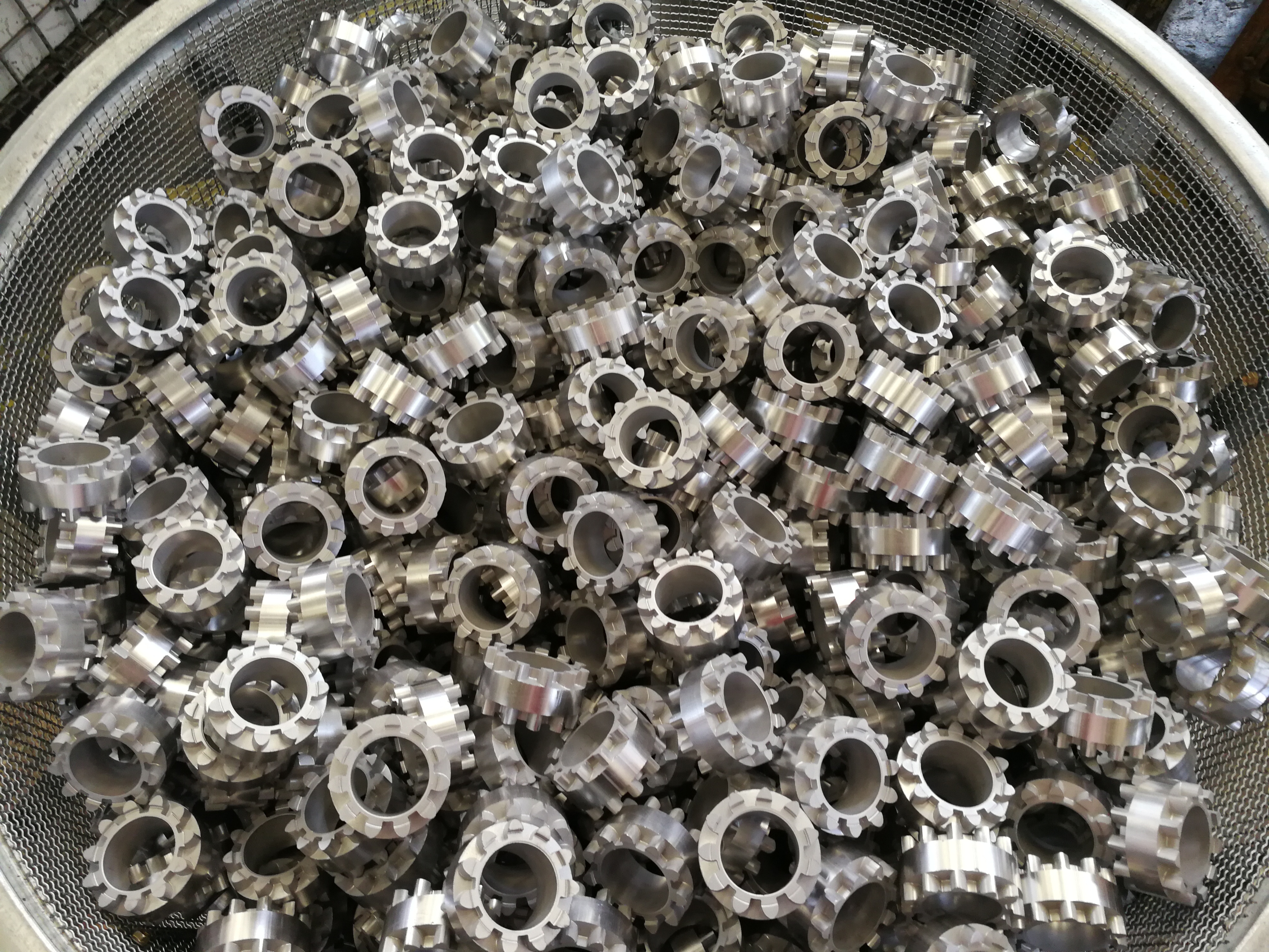 How to improve the hardness of powder metallurgy gears