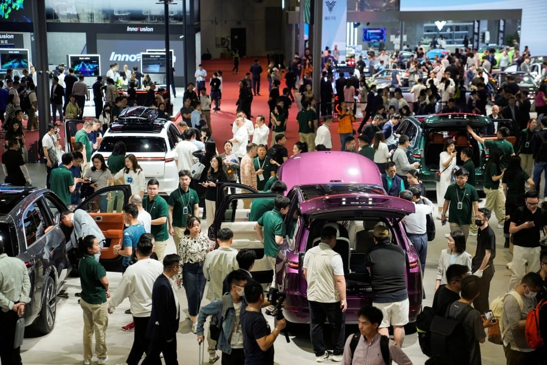 EV მწარმოებლებმა BYD, Li Auto–მ გაყიდვების ყოველთვიური რეკორდი დაამყარეს, რადგან ჩინეთის ავტომობილების ინდუსტრიაში ფასების ომი შემცირების ნიშნებს აჩვენებს.