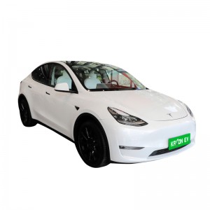 Tesla Model Y ren elektrisk ny energibil har en rekkevidde på 660 km