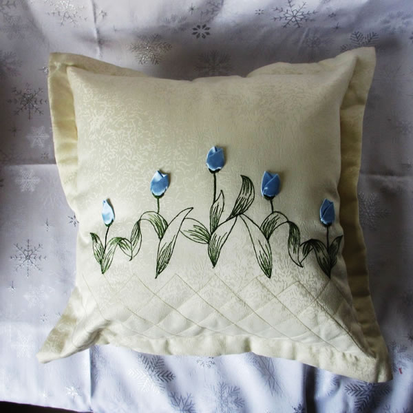 Bottom price Mouthpiece Cushions - Flower Square Embroidered Cushion Cover – Kingsun