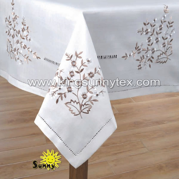 OEM/ODM Factory Yellow Runner Table - DES.12 Flower Embroidery Traditional Home Decoration For Table – Kingsun