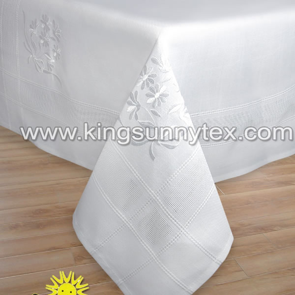 Fitted Embroidery Pattern Table Cloth