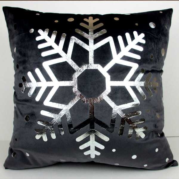 2023 Cushion cover Design-Noble Christmas Featured Image