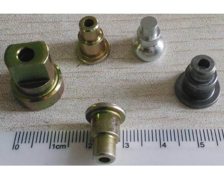 Factory making Big Bolt - axle pin – Krui Hardware Product Co., Ltd.,