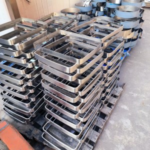 OEM 304 nerūsējošā tērauda ražošanas detaļu alumīnija lieces pielāgošanas lokšņu metāla korpuss
