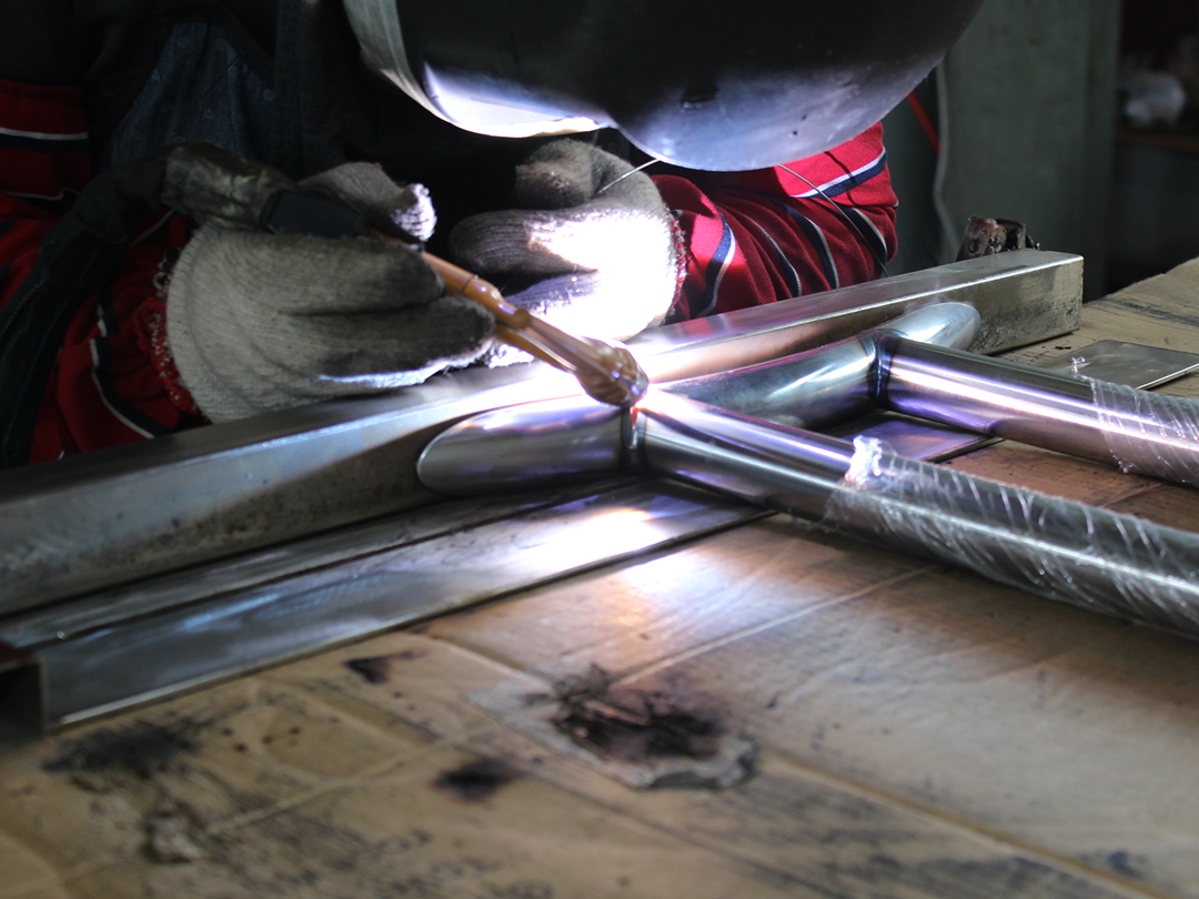 What are the advantages of sheet metal welding?