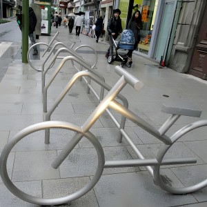 Fabricação de rack de estacionamento para bicicletas de metal de alta qualidade personalizado OEM