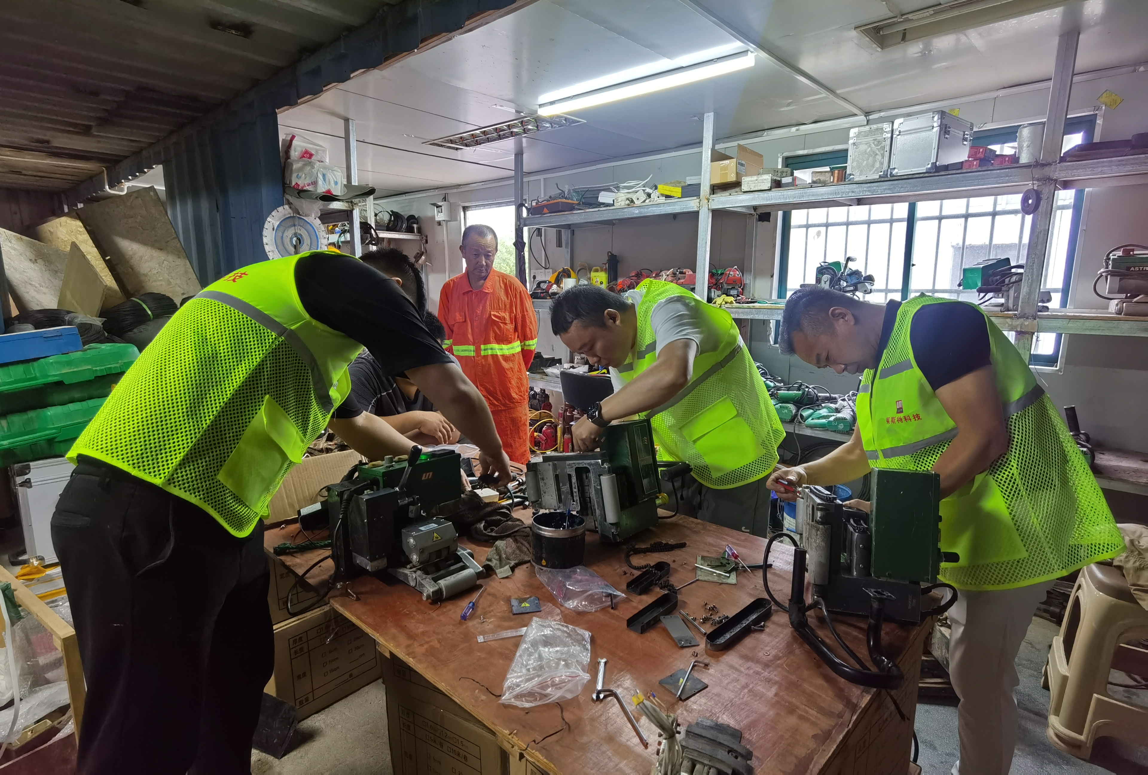 Craftsmanship and Service Innovation | Lesite carries out a series of after-sales maintenance services and skill training to improve the quality of after-sales service