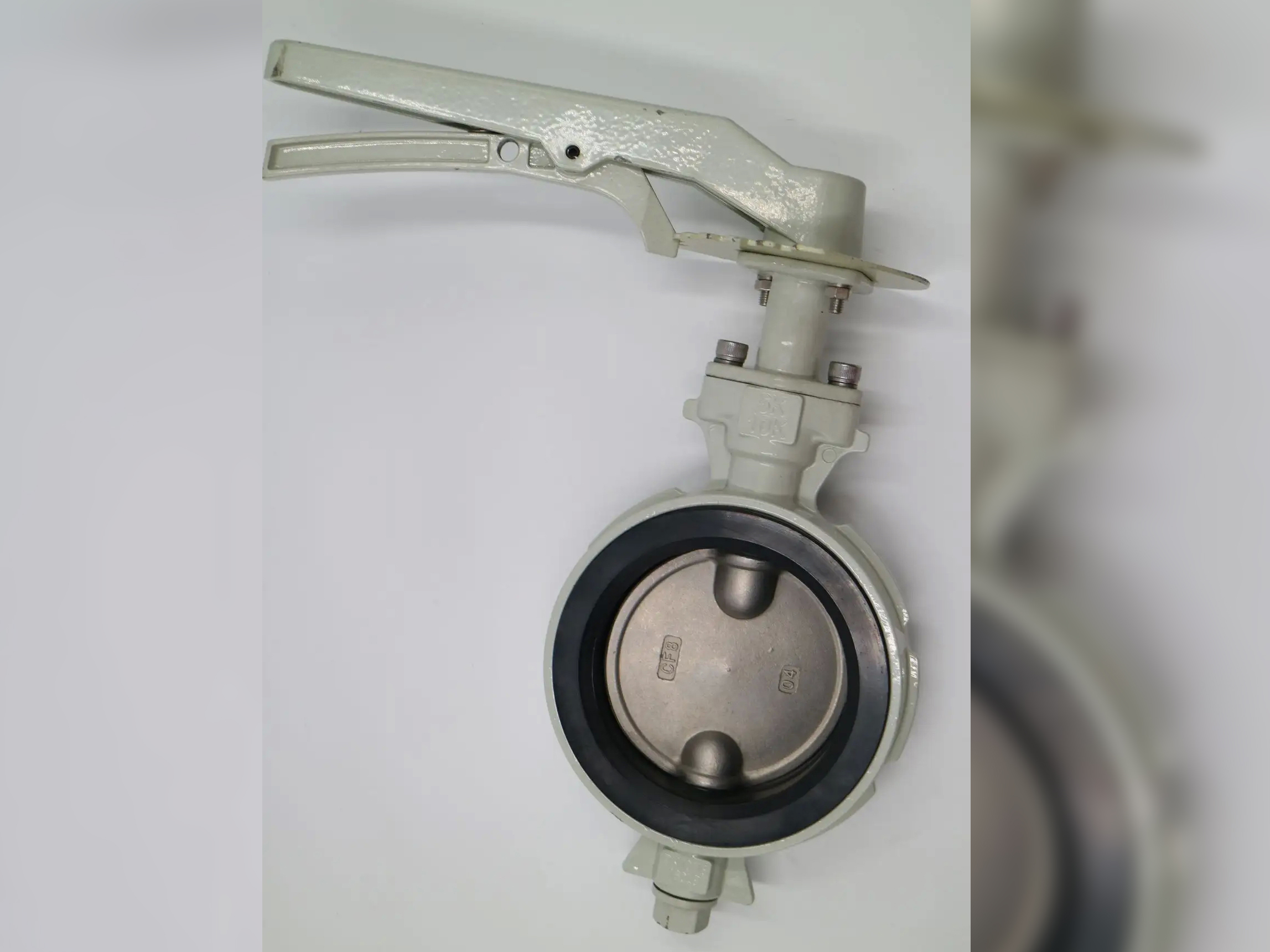 The Development Trend of China’s Double Half Axis Non Sales Butterfly Valve Industry: Coexistence of Advantages and Challenges
