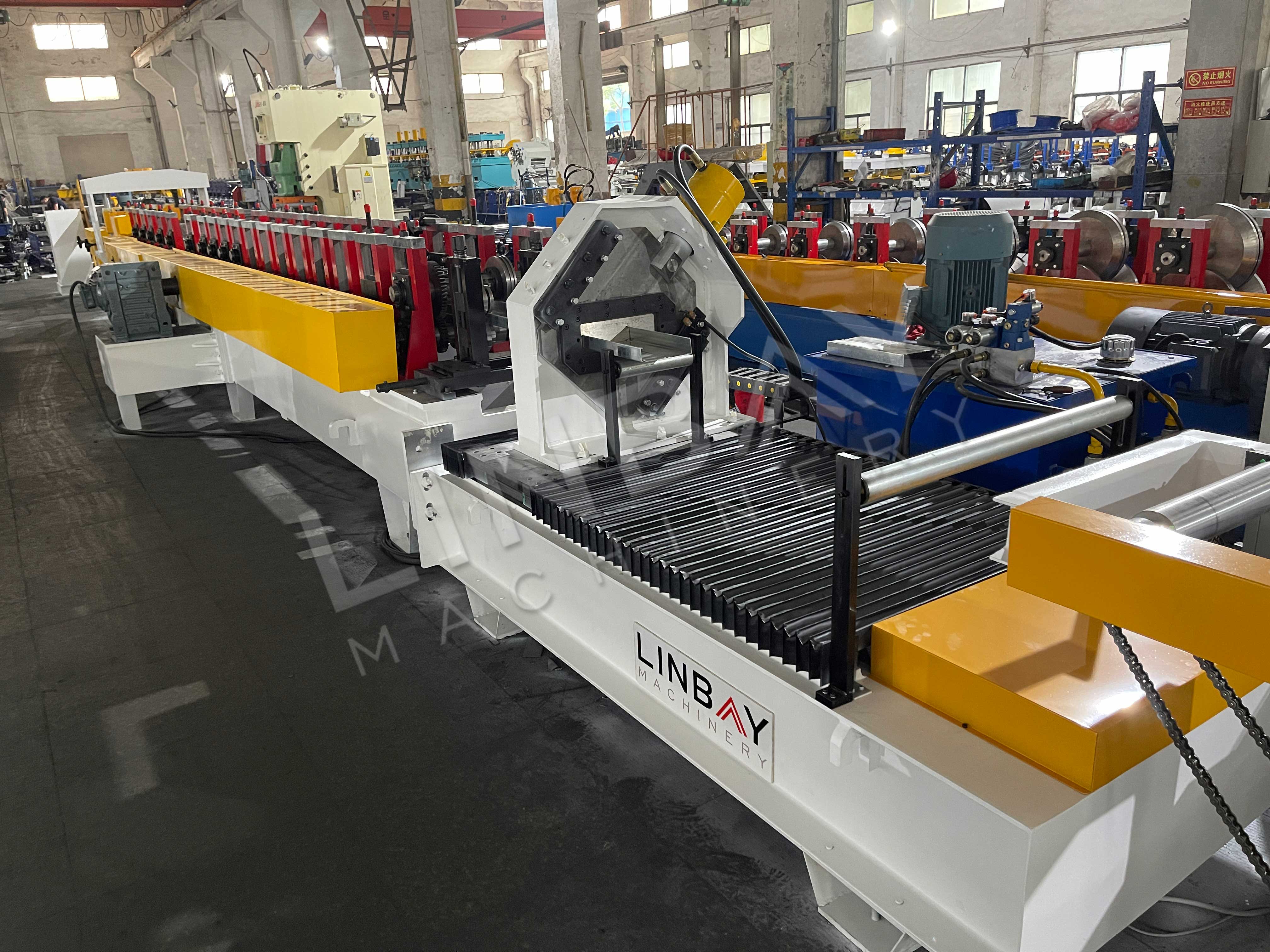 LINBAY-Export Box Beam Roll Forming Machine al Vjetnamio