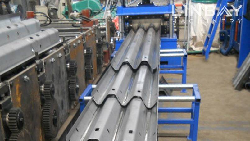 Professional China Price Matel Roofing Sheet Arc Glazed Cnc Press Machine - Highway Guardrail roll forming machine – Linbay Machinery